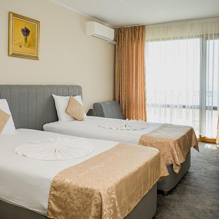 Paradise Hotel & Relax Center Pomorie Eksteriør billede