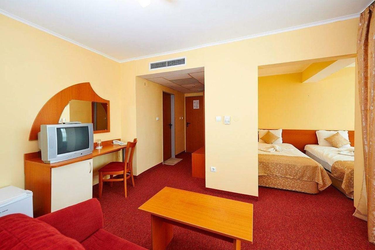 Paradise Hotel & Relax Center Pomorie Eksteriør billede