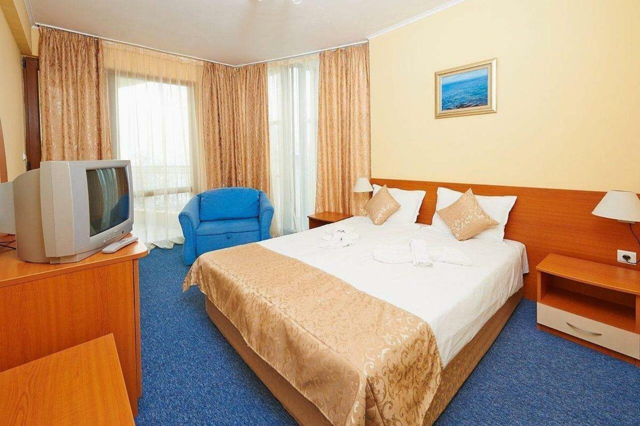 Paradise Hotel & Relax Center Pomorie Eksteriør billede