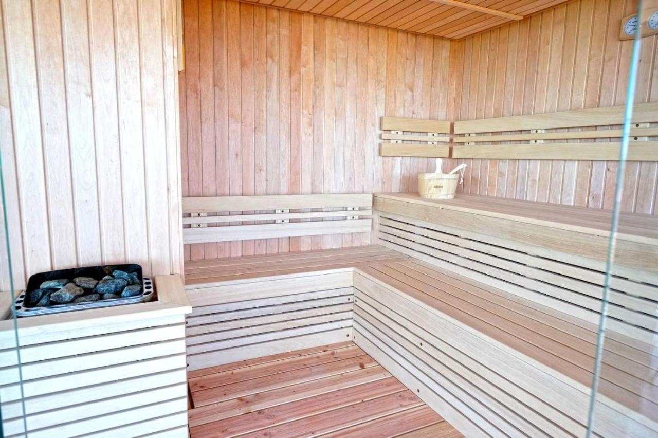 Paradise Hotel & Relax Center Pomorie Eksteriør billede