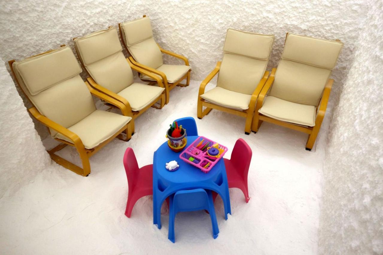 Paradise Hotel & Relax Center Pomorie Eksteriør billede