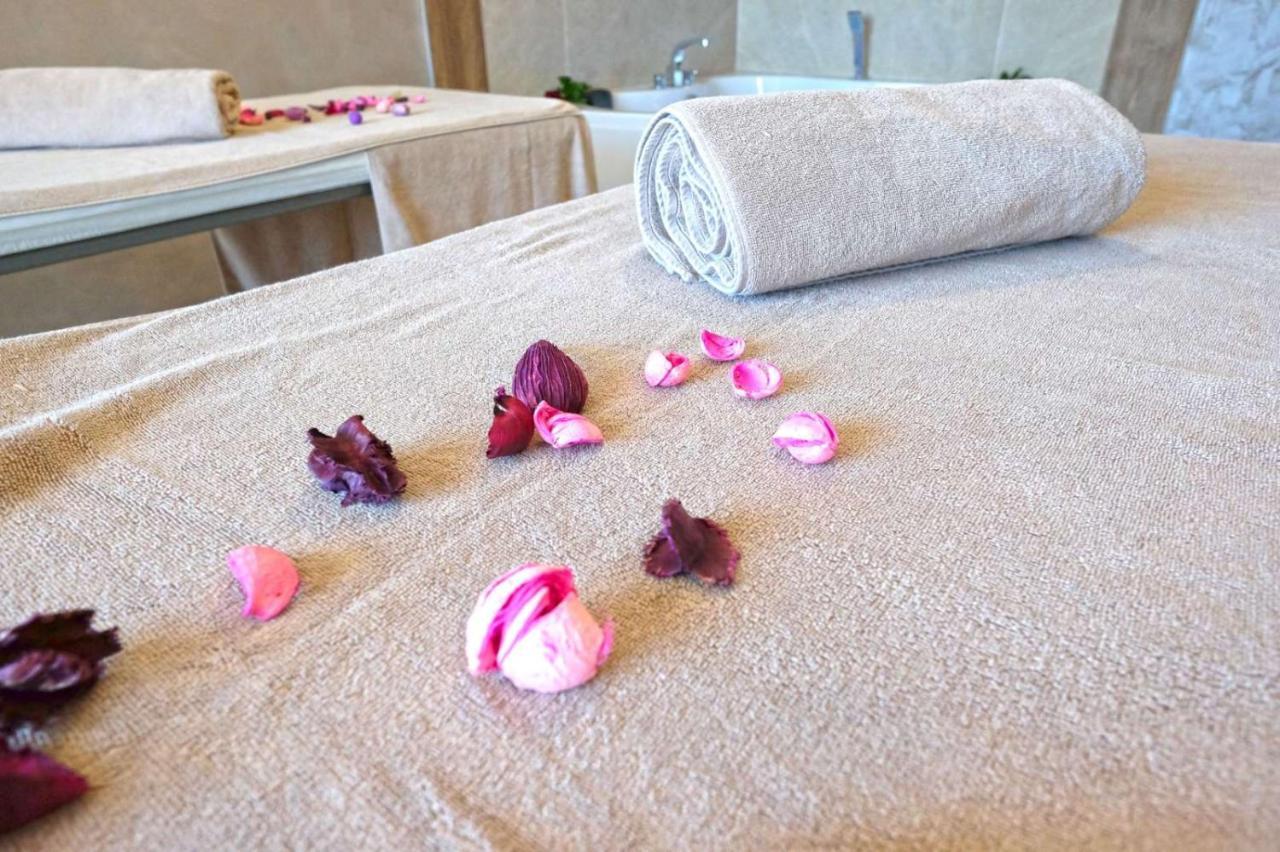 Paradise Hotel & Relax Center Pomorie Eksteriør billede