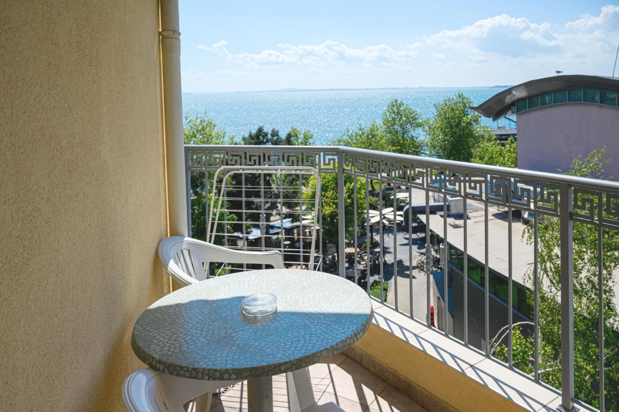 Paradise Hotel & Relax Center Pomorie Eksteriør billede