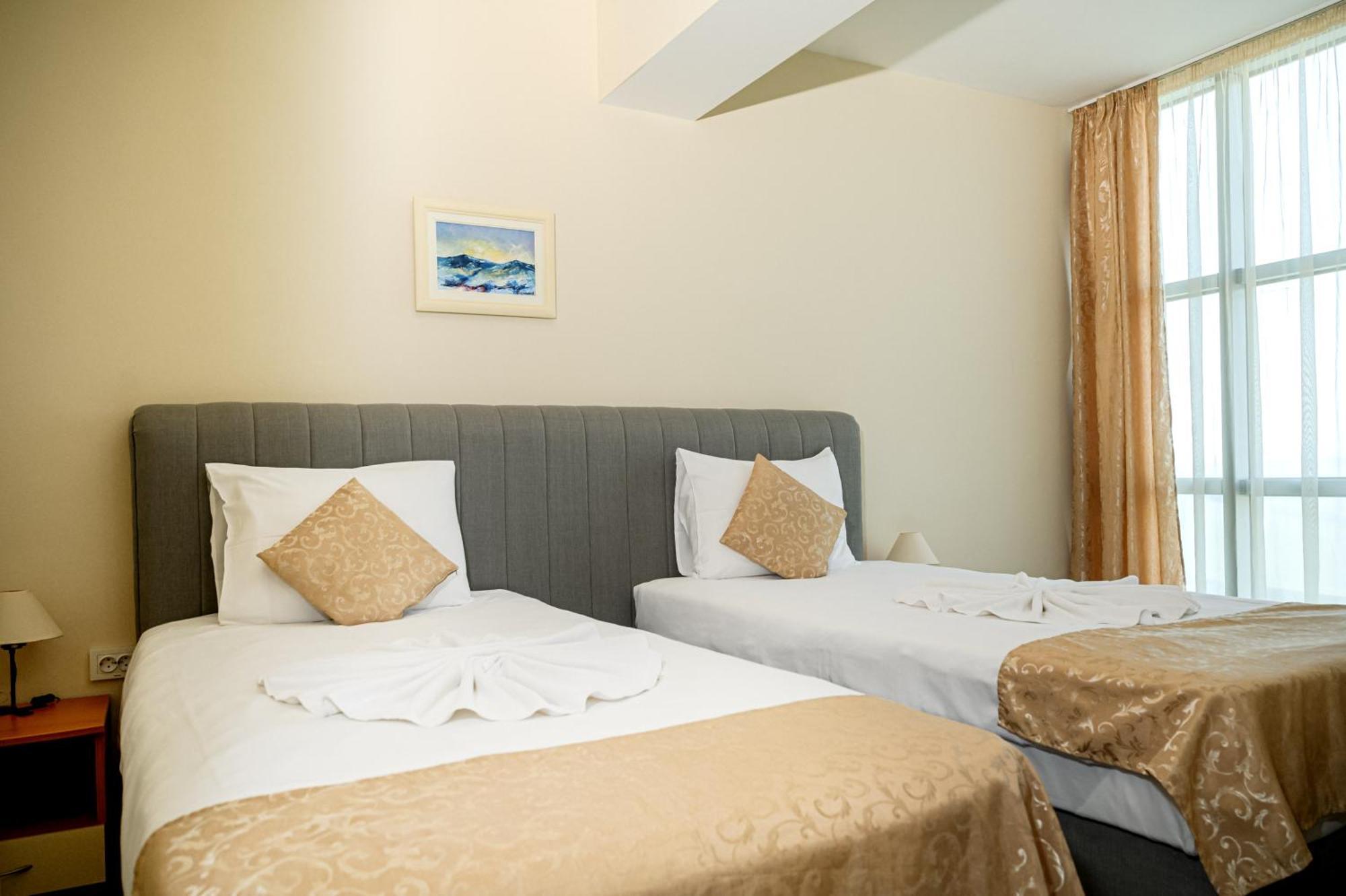 Paradise Hotel & Relax Center Pomorie Eksteriør billede